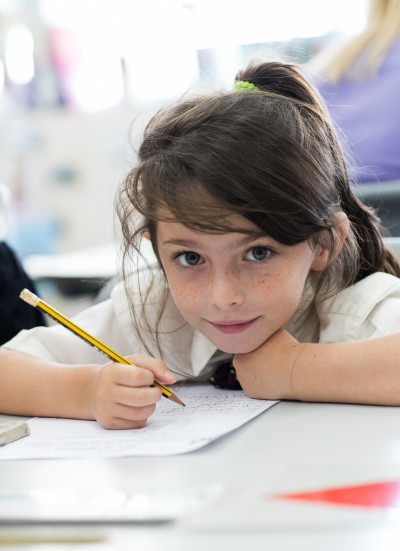 Children, UAE, writing