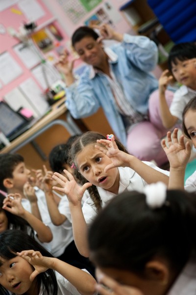 Children, UAE, drama lesson